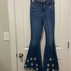 FLARE forever 21 jeans with Daisys